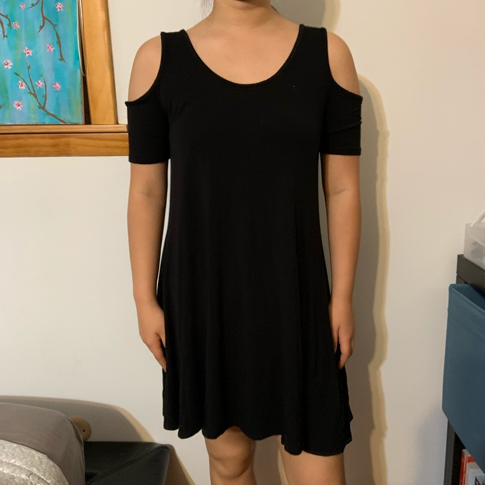 Flows T-shirt dress